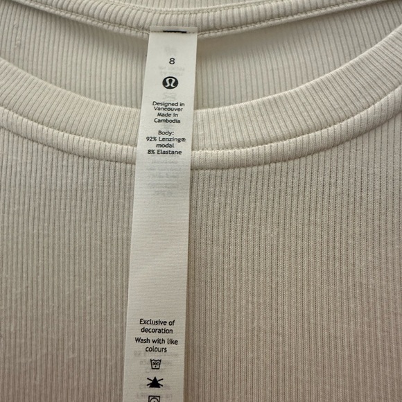 Lululemon sz top - Picture 3 of 6